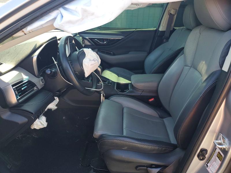 61688646 :رقم المزاد ، 4S4BTGND6M3152126 vin ، 2021 Subaru Outback مزاد بيع