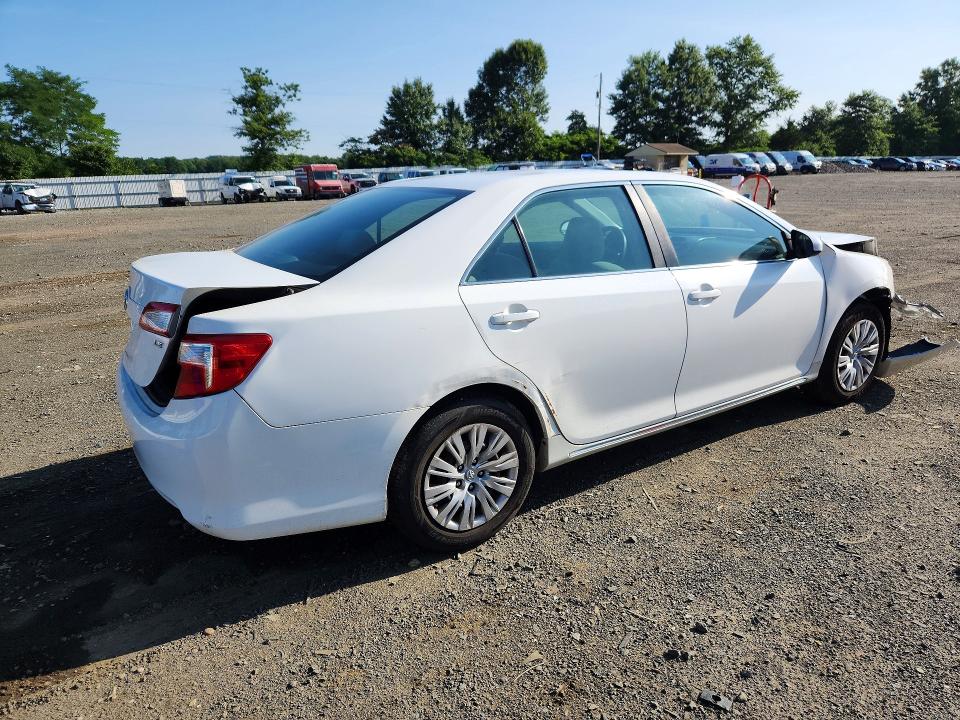 61678696 :رقم المزاد ، 4T1BF1FKXCU521452 vin ، 2012 Toyota Camry مزاد بيع