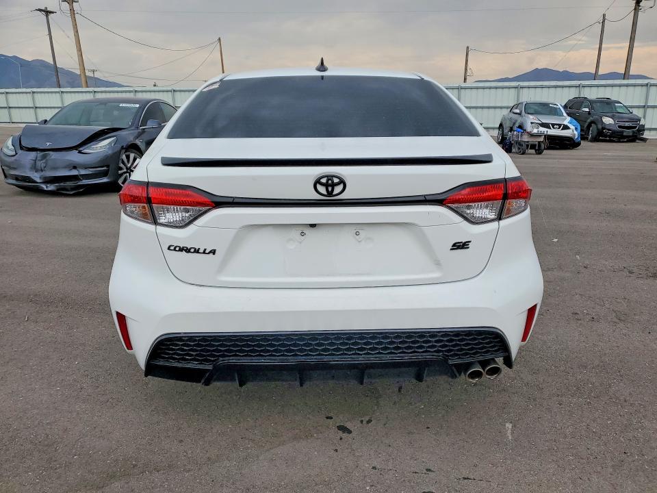 62971686 :رقم المزاد ، 5YFS4MCE9NP112417 vin ، 2022 Toyota Corolla مزاد بيع