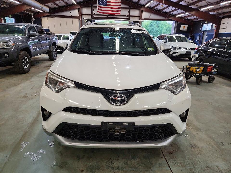 2016 Toyota Rav4 მანქანა იყიდება აუქციონზე, vin: JTMJFREV8GD175935, აუქციონის ნომერი: 62331756