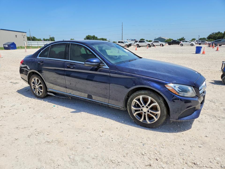61551926 :رقم المزاد ، 55SWF4KB3GU137927 vin ، 2016 Mercedes-benz C مزاد بيع