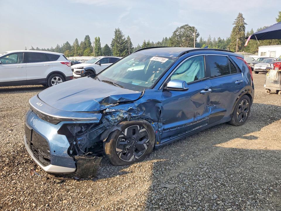 61877766 :رقم المزاد ، KNDCT3L12P5036912 vin ، 2023 Kia Niro مزاد بيع
