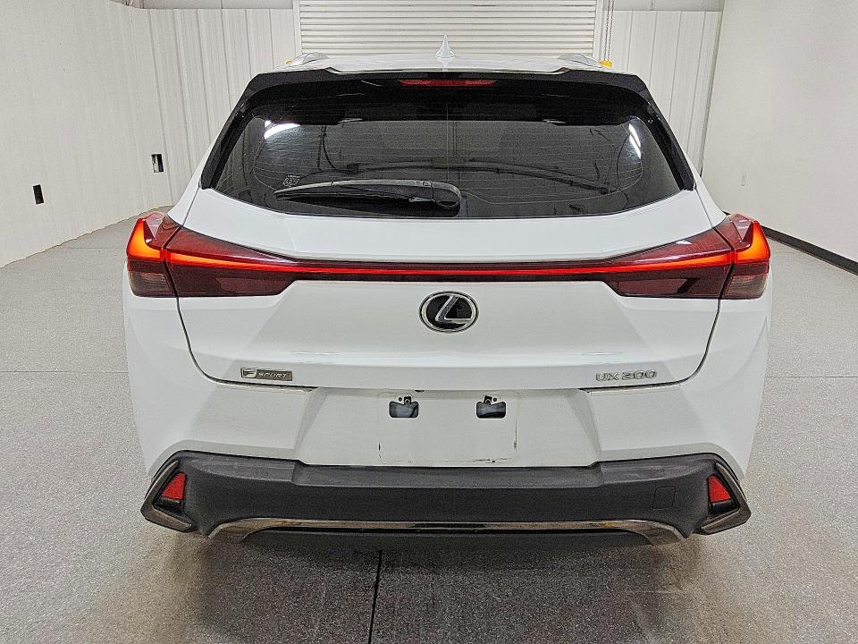 46178556 :رقم المزاد ، JTHY3JBH1K2007158 vin ، 2019 Lexus Ux 200 مزاد بيع