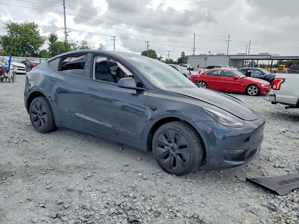 62708386 :رقم المزاد ، 7SAYGDED5SF231825 vin ، 2025 Tesla Model Y مزاد بيع