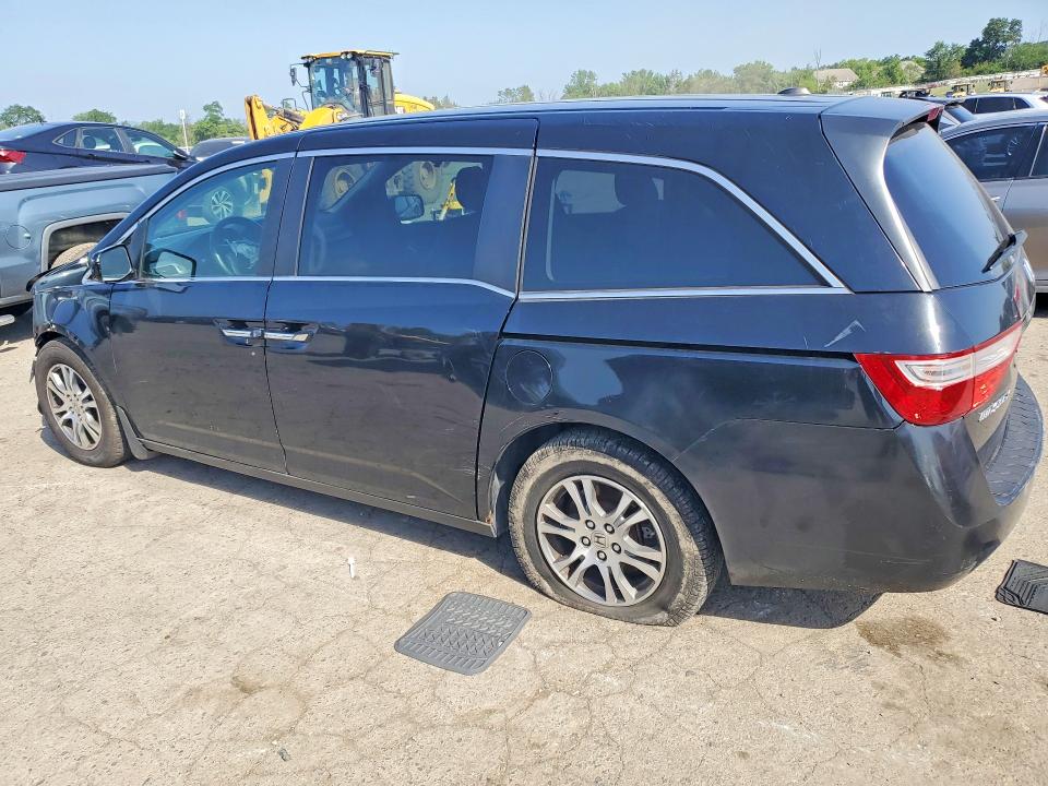 58397216 :رقم المزاد ، 5FNRL5H67DB070493 vin ، 2013 Honda Odyssey مزاد بيع