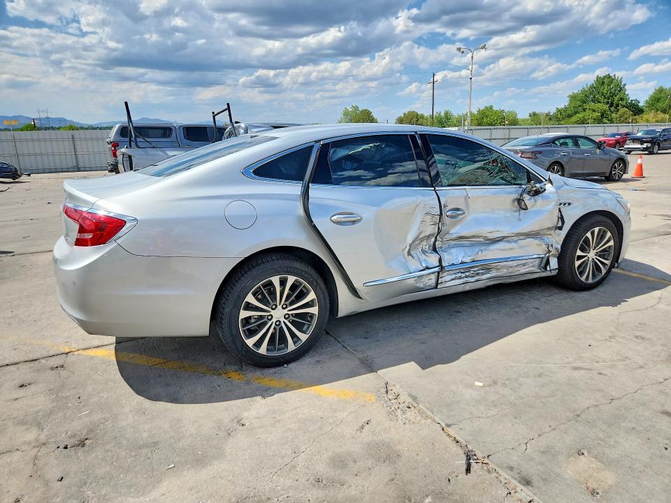 2017 Buick Lacrosse მანქანა იყიდება აუქციონზე, vin: 1G4ZS5SS9HU194069, აუქციონის ნომერი: 61741146