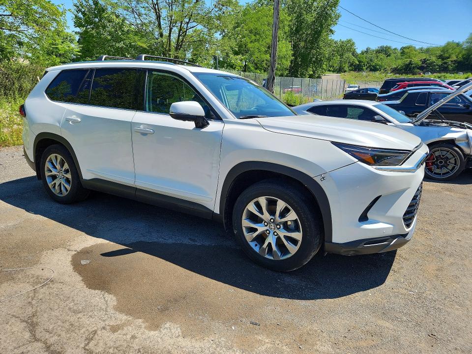 Продаж на аукціоні авто 2024 Toyota Grand Highlander Hybrid, vin: 5TDACAB51RS005454, номер лоту: 61848986