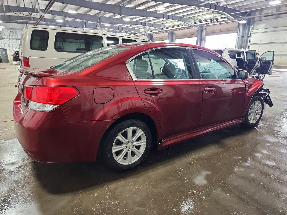 61913066 :رقم المزاد ، 4S3BMCC68B3231602 vin ، 2011 Subaru Legacy مزاد بيع