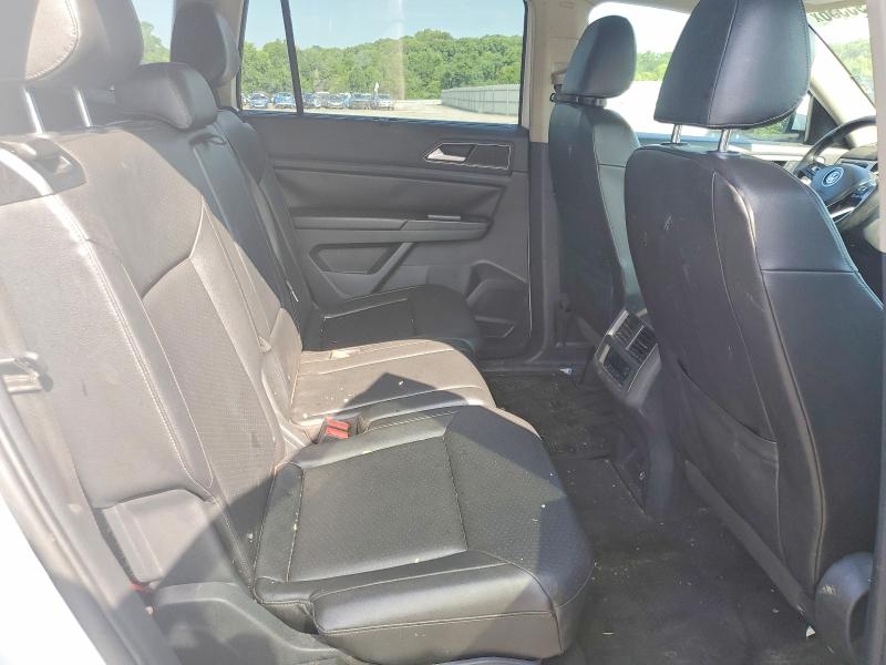 59795536 :رقم المزاد ، 1V2CR2CA6JC562065 vin ، 2018 Volkswagen Atlas مزاد بيع