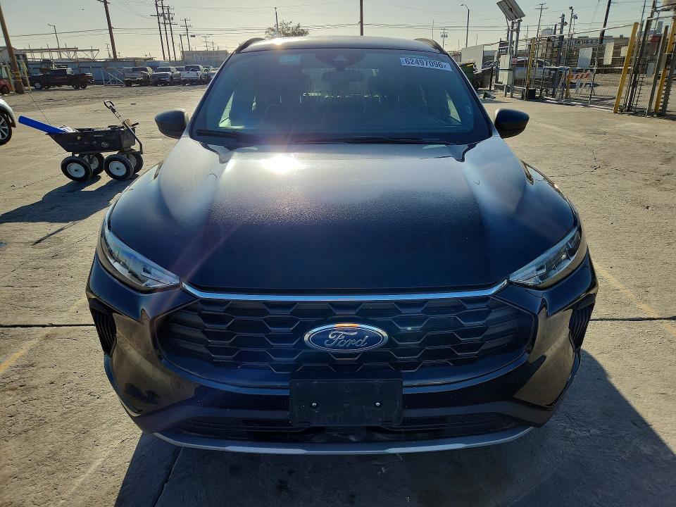 2025 Ford Escape მანქანა იყიდება აუქციონზე, vin: 1FMCU9MNXSUA87845, აუქციონის ნომერი: 62497096