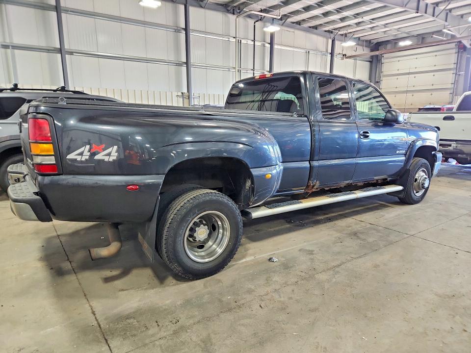 2004 Chevrolet Silverado მანქანა იყიდება აუქციონზე, vin: 1GCJK39U14E247008, აუქციონის ნომერი: 60691606