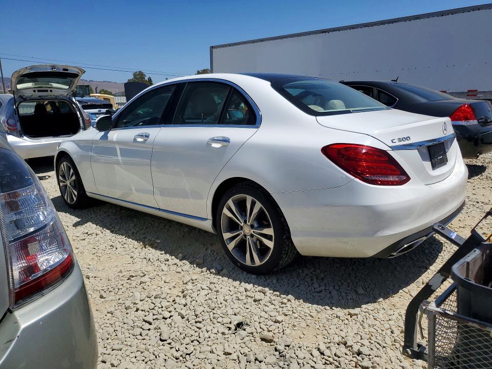 Продажа на аукционе авто 2015 Mercedes-benz C, vin: 55SWF4KB4FU032487, номер лота: 61565536