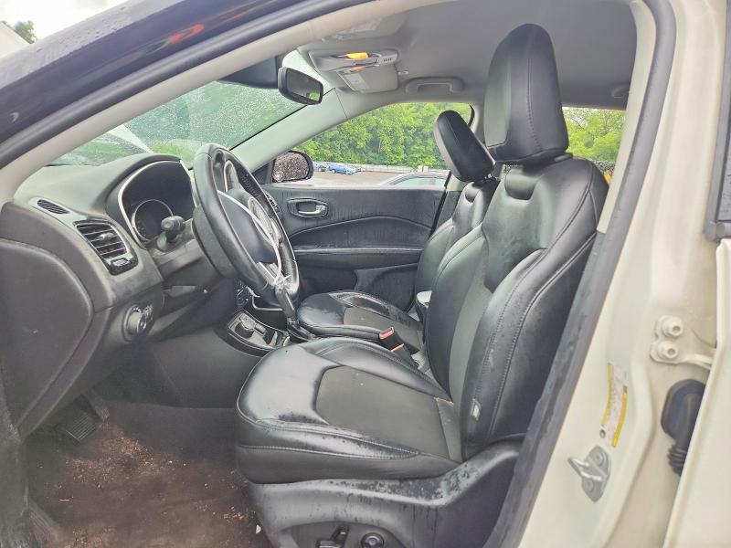 62598176 :رقم المزاد ، 3C4NJDBB6JT402022 vin ، 2018 Jeep Compass مزاد بيع