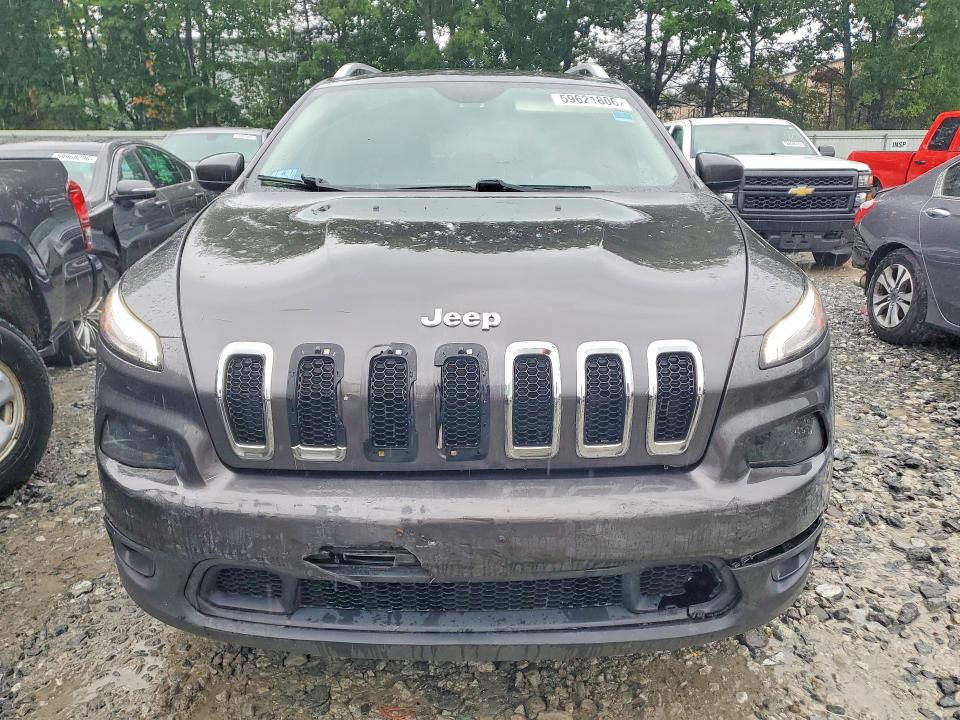 59621806 :رقم المزاد ، 1C4PJMLB9JD607556 vin ، 2018 Jeep Cherokee مزاد بيع