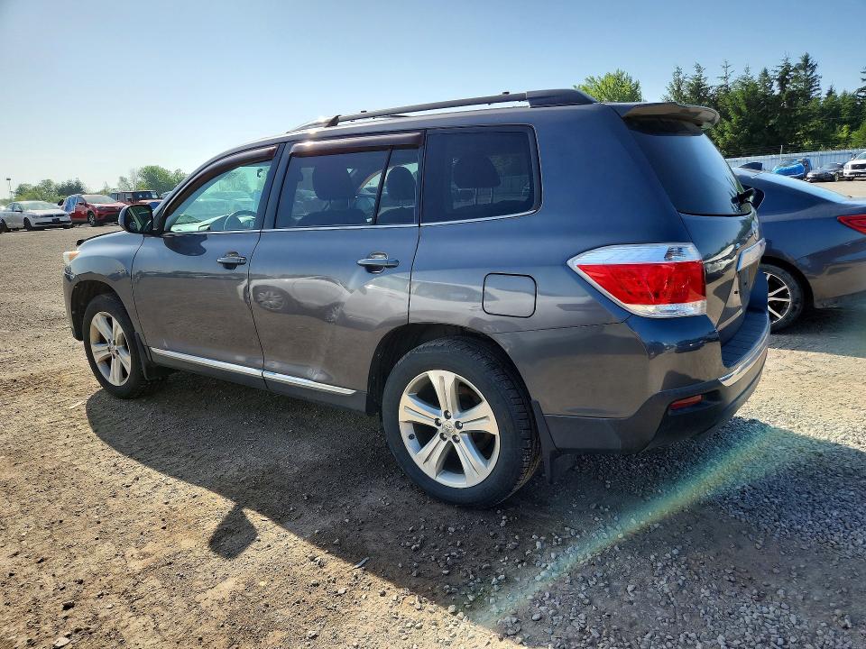 Продажа на аукционе авто 2013 Toyota Highlander, vin: 5TDBK3EHXDS240050, номер лота: 58935956