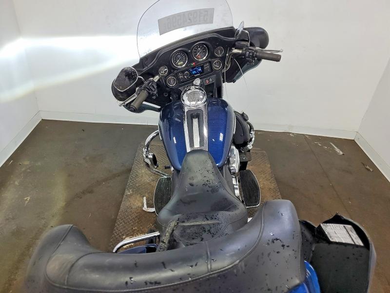 51924596 :رقم المزاد ، 1HD1KEM15DB649381 vin ، 2013 Harley-davidson Flhtk مزاد بيع