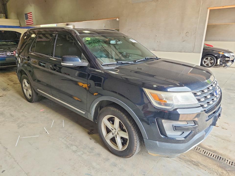 59861146 :رقم المزاد ، 1FM5K8D80HGC44406 vin ، 2017 Ford Explorer مزاد بيع