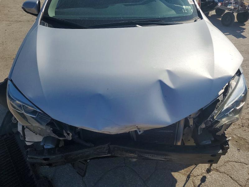 Продаж на аукціоні авто 2018 Toyota Corolla, vin: 5YFBURHE8JP793850, номер лоту: 61494056
