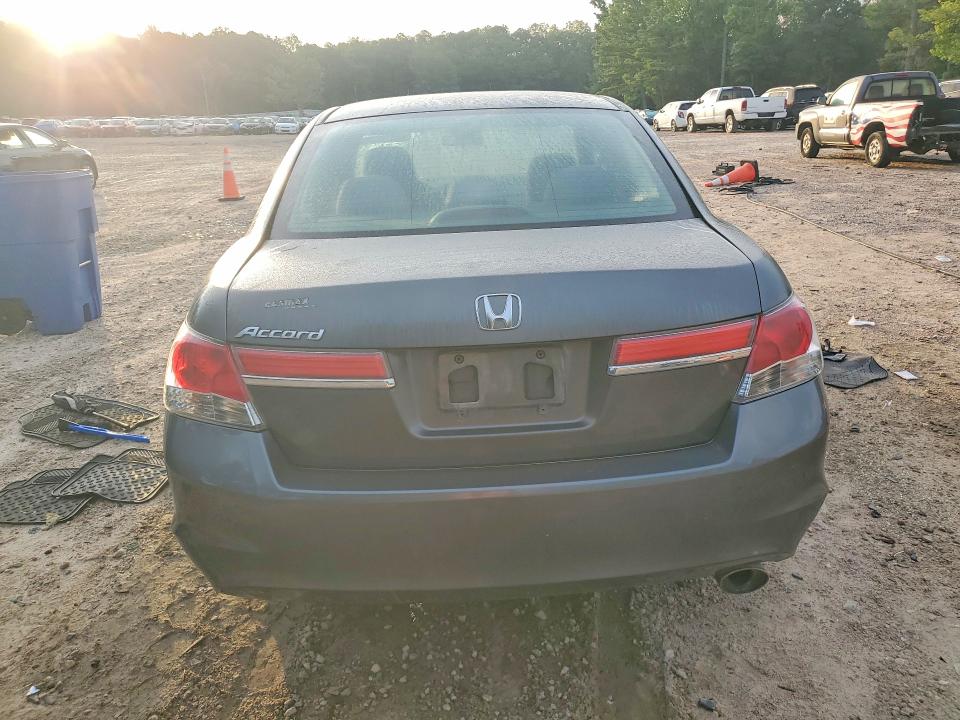 60476576 :رقم المزاد ، 1HGCP2F32CA075305 vin ، 2012 Honda Accord مزاد بيع