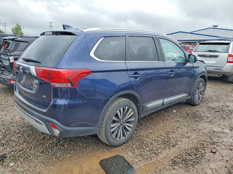 2020 Mitsubishi Outlander მანქანა იყიდება აუქციონზე, vin: JA4AZ3A3XLZ043338, აუქციონის ნომერი: 63214456