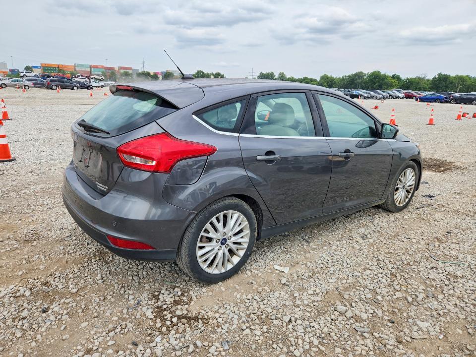 62825446 :رقم المزاد ، 1FADP3N26GL299338 vin ، 2016 Ford Focus مزاد بيع