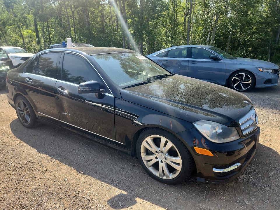 63474356 :رقم المزاد ، WDDGF8AB3DA869547 vin ، 2013 Mercedes-benz C مزاد بيع