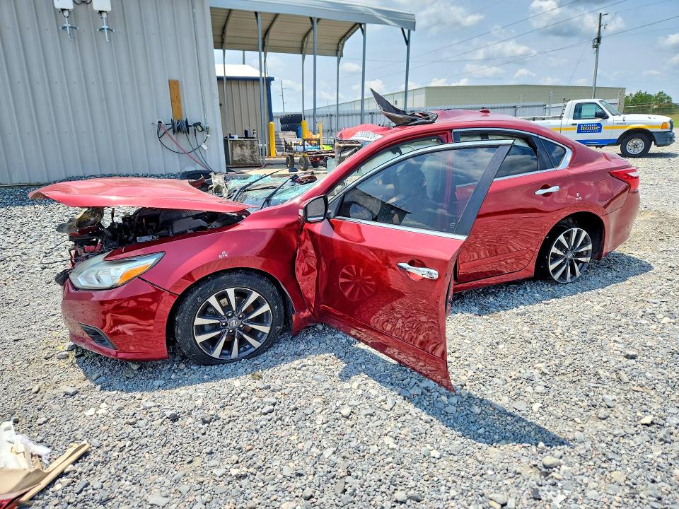2016 Nissan Altima მანქანა იყიდება აუქციონზე, vin: 1N4AL3AP9GC260128, აუქციონის ნომერი: 62688026