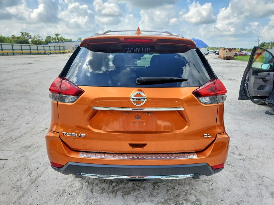 2018 Nissan Rogue მანქანა იყიდება აუქციონზე, vin: JN8AT2MT5JW456283, აუქციონის ნომერი: 62321936