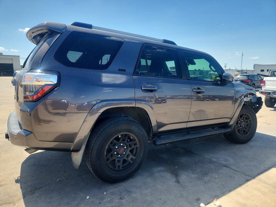 60783816 :رقم المزاد ، JTEEU5JR3M5248946 vin ، 2021 Toyota 4runner مزاد بيع