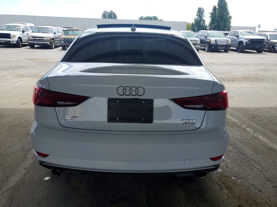 2017 Audi A3 მანქანა იყიდება აუქციონზე, vin: WAUB8GFF8H1043686, აუქციონის ნომერი: 59682936