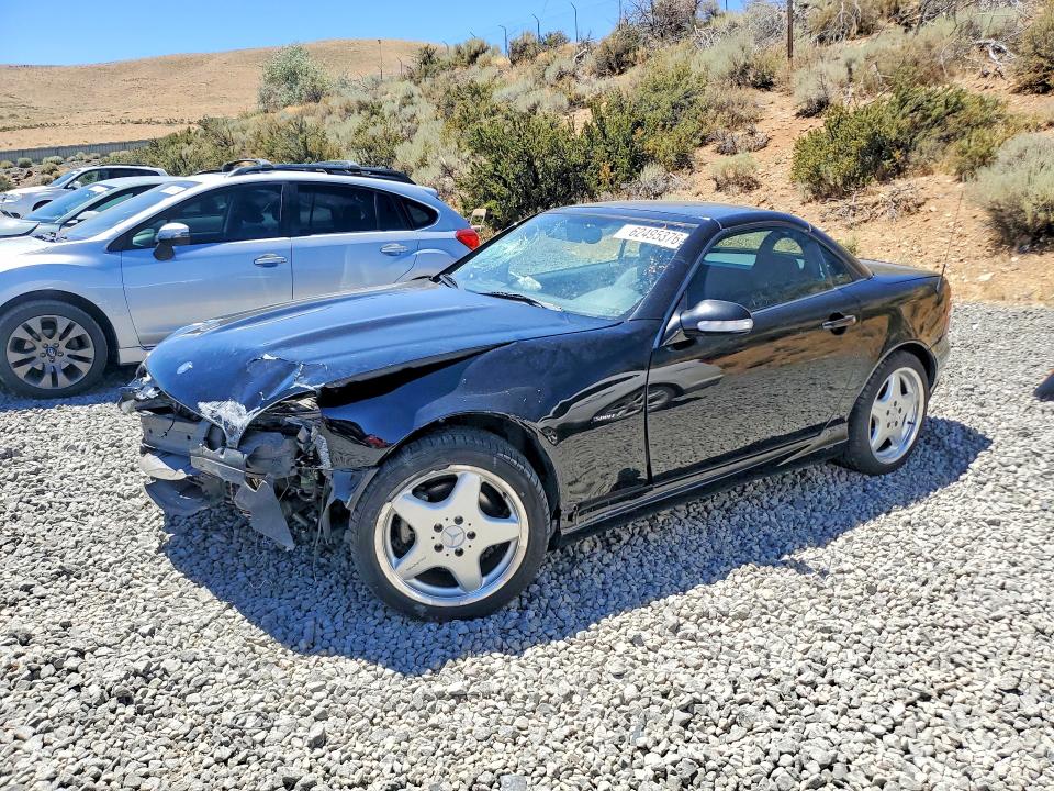 62495376 :رقم المزاد ، WDBKK49F21F169645 vin ، 2001 Mercedes-benz Slk مزاد بيع