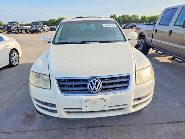 2004 Volkswagen Touareg მანქანა იყიდება აუქციონზე, vin: WVGBC67L74D038239, აუქციონის ნომერი: 63049326