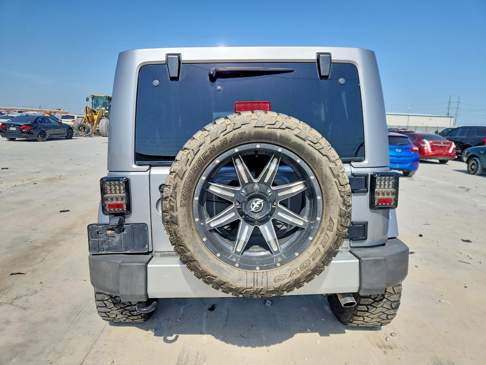 2015 Jeep Wrangler Unlimited მანქანა იყიდება აუქციონზე, vin: 1C4BJWEG0FL563913, აუქციონის ნომერი: 62346936
