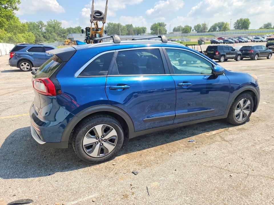 Продажа на аукционе авто 2017 Kia Niro, vin: KNDCB3LC4H5056004, номер лота: 60883546