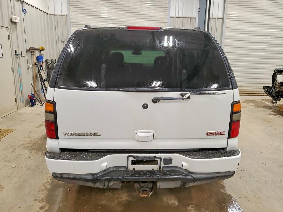 60326176 :رقم المزاد ، 1GKFK66U45J190117 vin ، 2005 Gmc Yukon Xl مزاد بيع
