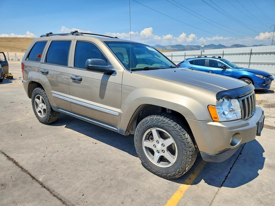 2005 Jeep Grand Cherokee მანქანა იყიდება აუქციონზე, vin: 1J4HR48N95C697703, აუქციონის ნომერი: 61189716