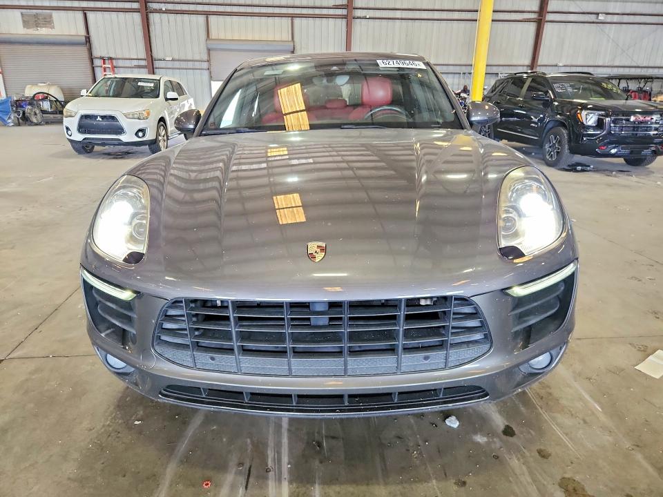 62749646 :رقم المزاد ، WP1AA2A54JLB05680 vin ، 2018 Porsche Macan مزاد بيع