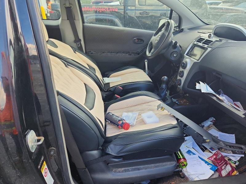 61665176 :رقم المزاد ، JTDJT4K37A5285388 vin ، 2010 Toyota Yaris مزاد بيع