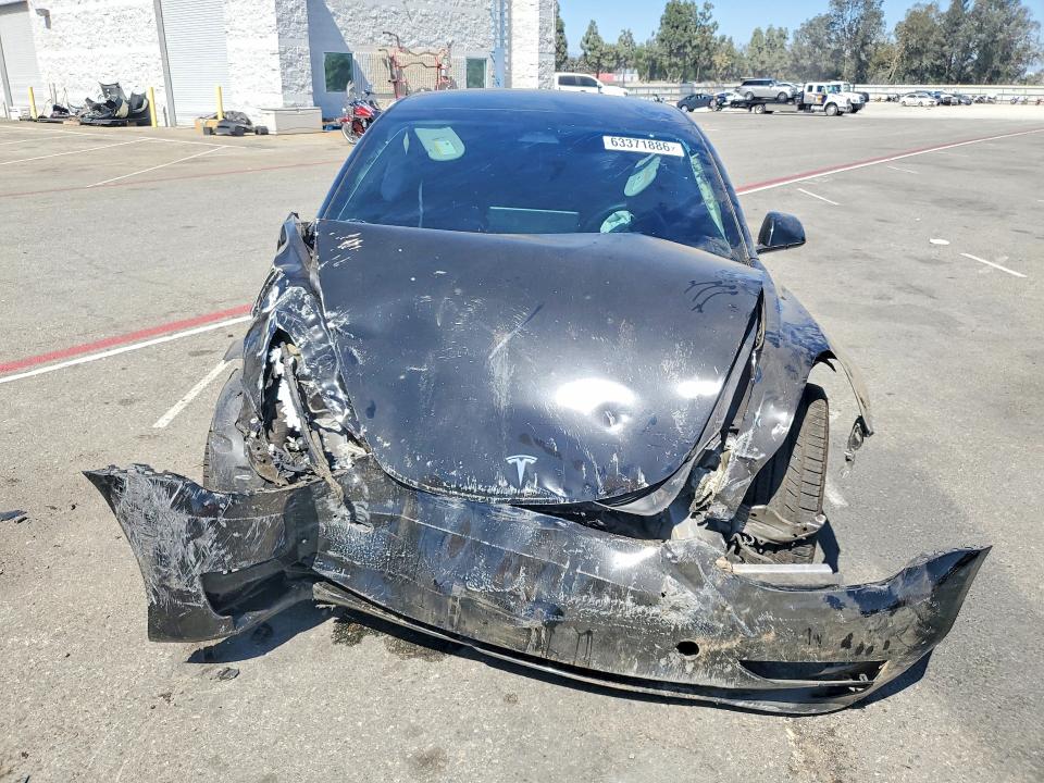 63371886 :رقم المزاد ، 5YJ3E1EA0PF591335 vin ، 2023 Tesla Model 3 مزاد بيع