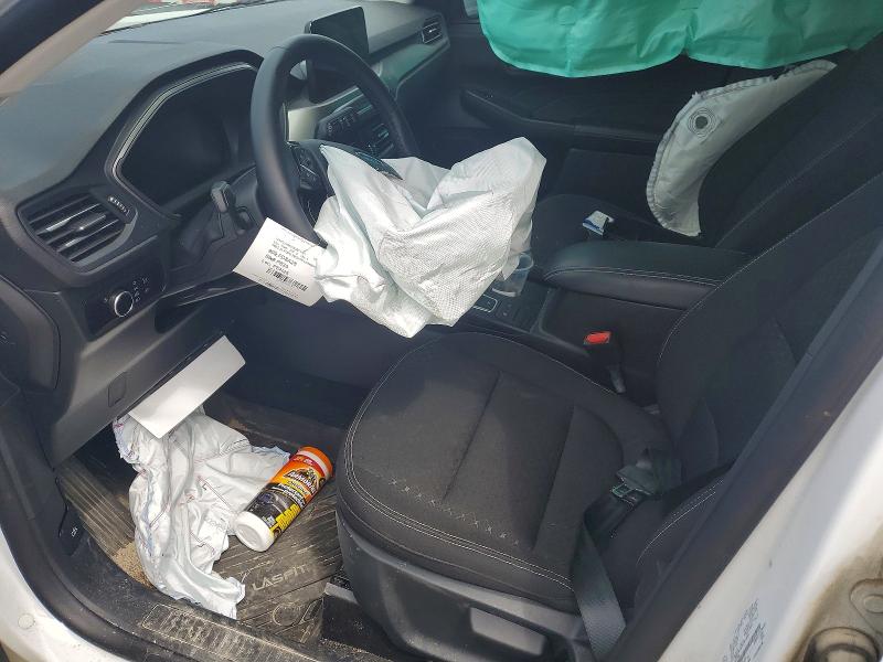 2025 Ford Escape მანქანა იყიდება აუქციონზე, vin: 1FMCU9GN2SUB14001, აუქციონის ნომერი: 60654706