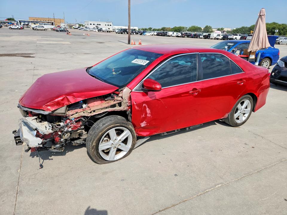 63237616 :رقم المزاد ، 4T1BF1FK7DU719004 vin ، 2013 Toyota Camry مزاد بيع