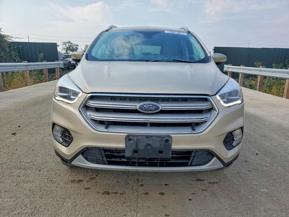 Продажа на аукционе авто 2018 Ford Escape, vin: 1FMCU9J98JUC71090, номер лота: 62240756