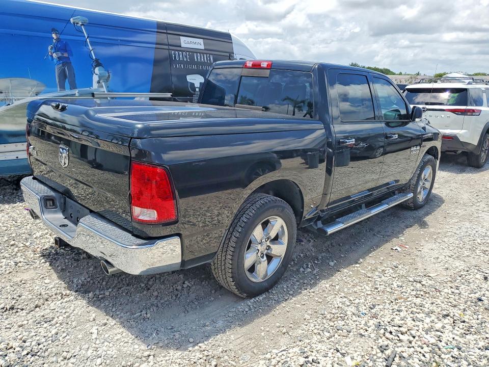 62602196 :رقم المزاد ، 1C6RR6LM1FS629141 vin ، 2015 Ram 1500 مزاد بيع