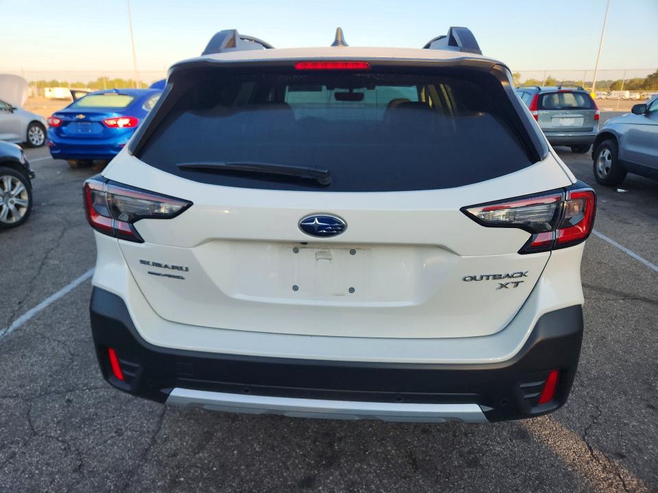 62661146 :رقم المزاد ، 4S4BTGND6L3201257 vin ، 2020 Subaru Outback مزاد بيع