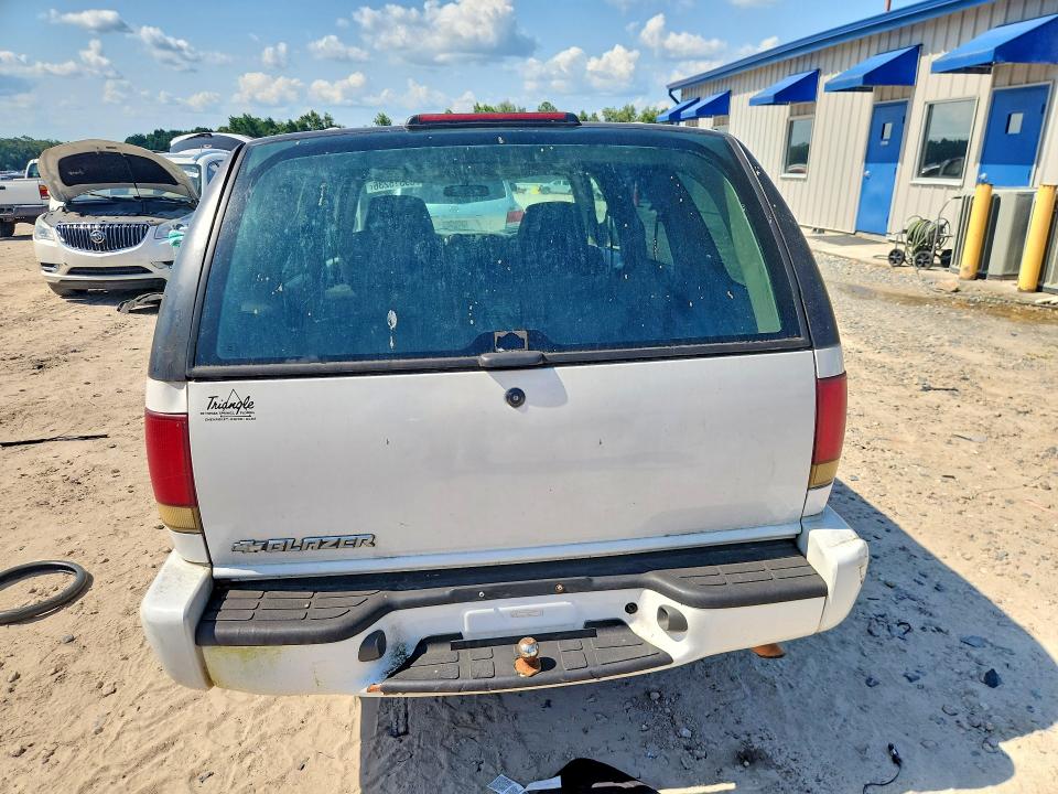 2004 Chevrolet Blazer მანქანა იყიდება აუქციონზე, vin: 1GNCS13X14K152442, აუქციონის ნომერი: 59315236