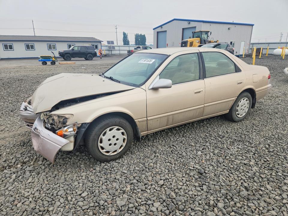 1998 Toyota Camry მანქანა იყიდება აუქციონზე, vin: JT2BG22K3W0119399, აუქციონის ნომერი: 61981636