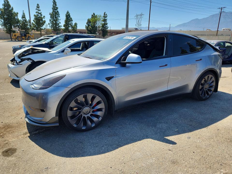 60526796 :رقم المزاد ، 7SAYGDEF9RA296461 vin ، 2024 Tesla Model Y مزاد بيع
