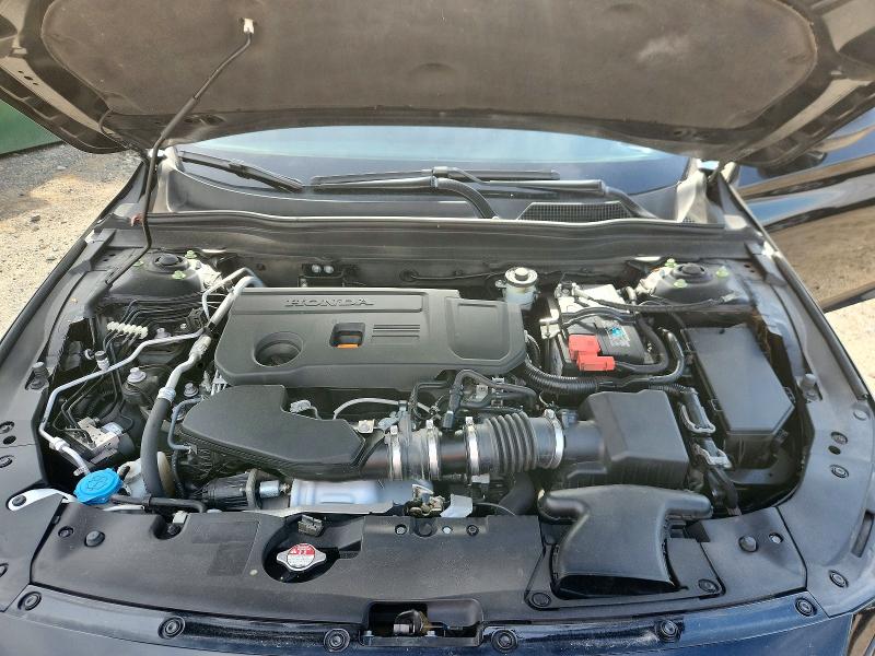 60482976 :رقم المزاد ، 1HGCV2F3XMA002027 vin ، 2021 Honda Accord مزاد بيع