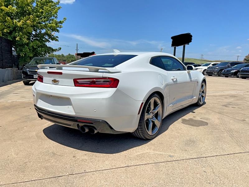 63213406 :رقم المزاد ، 1G1FH1R73J0131328 vin ، 2018 Chevrolet Camaro مزاد بيع