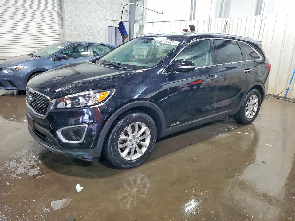 60243046 :رقم المزاد ، 5XYPGDA57JG421060 vin ، 2018 Kia Sorento مزاد بيع